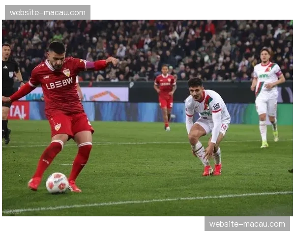 奥格斯堡失51球防守端问题明显 防守落位速度与协同性待提升